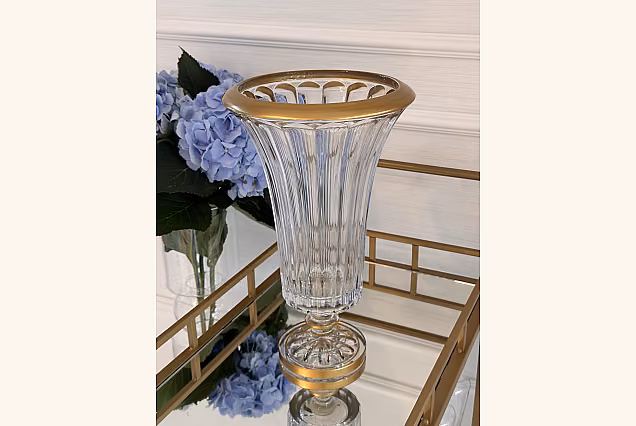 Marigold-MA Exceptional Crystal Vase with Gold Decoration