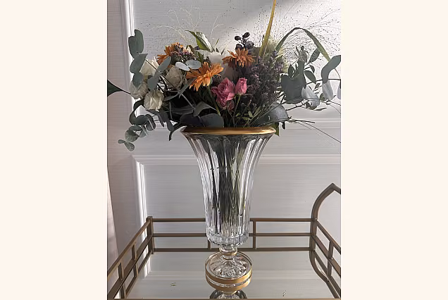 Marigold-MA Exceptional Crystal Vase with Gold Decoration